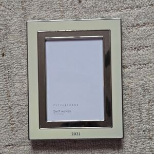 Pottery Barn Metallic and Cream 2021 Frame Size 5x7